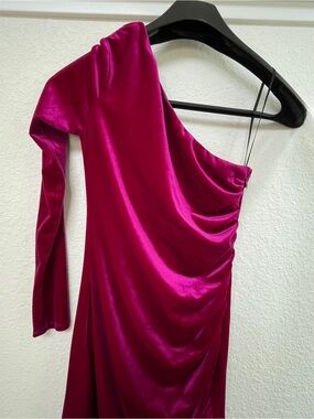 NBD One-Shoulder Velvet Dress in Fuchsia